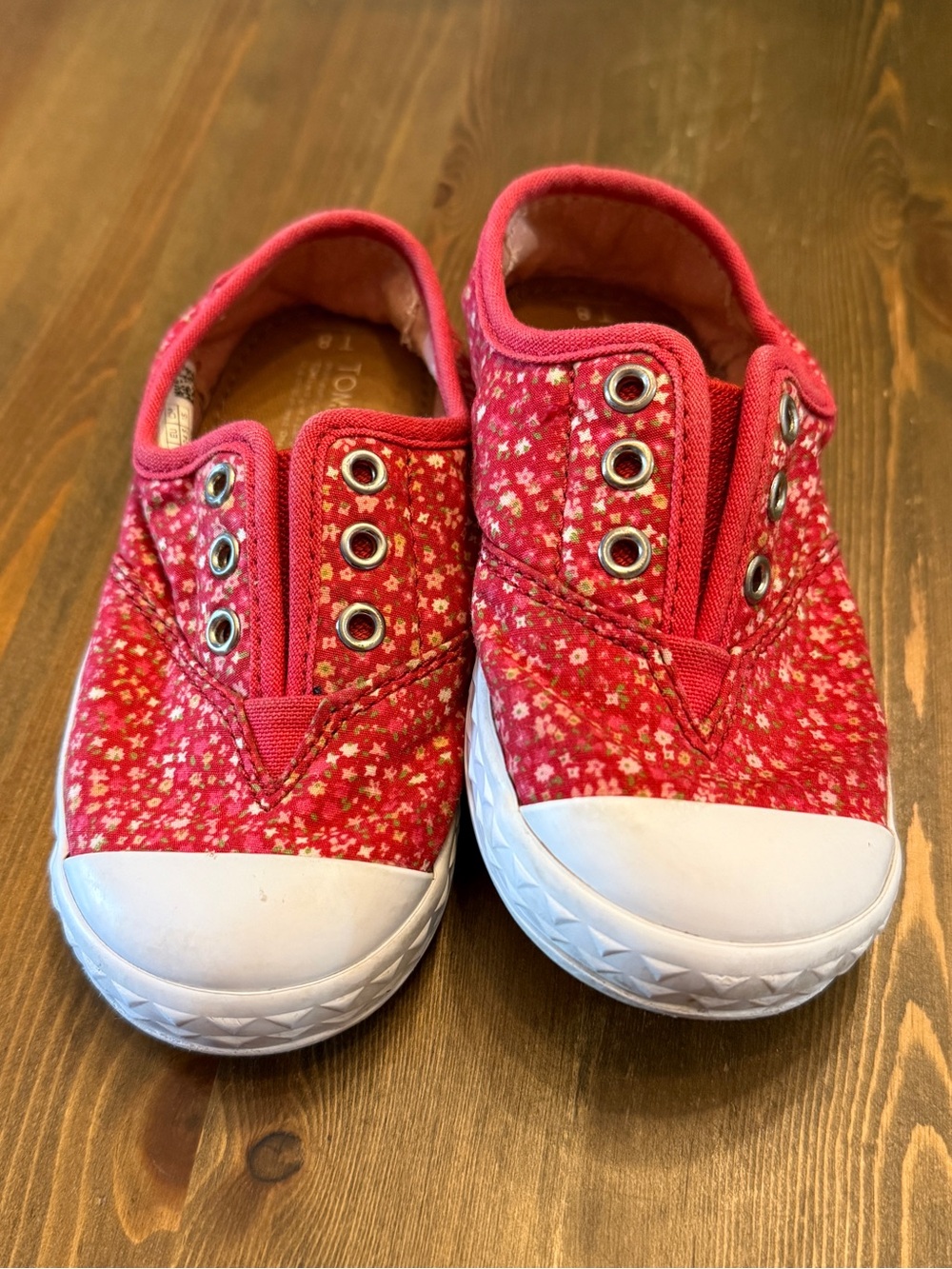 TOMS Toddler Slip-On Floral Canvas Sneakers (US8)